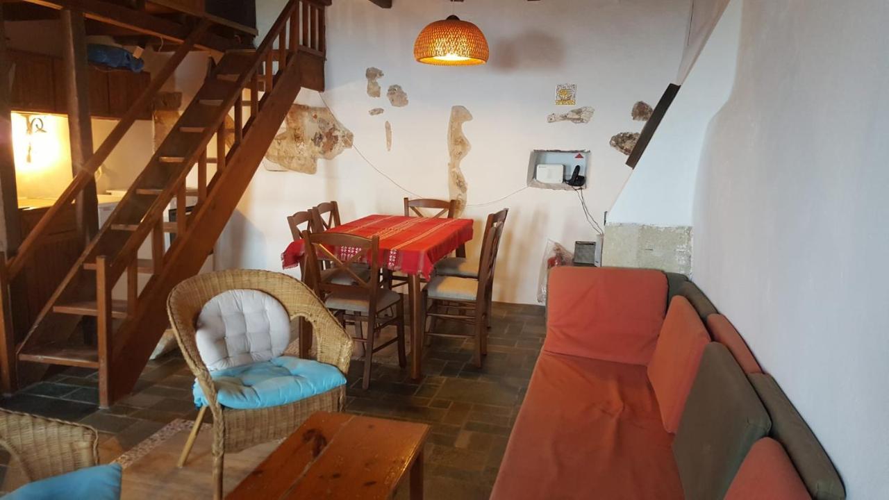 Athina Guesthouse Monemvasía Dış mekan fotoğraf